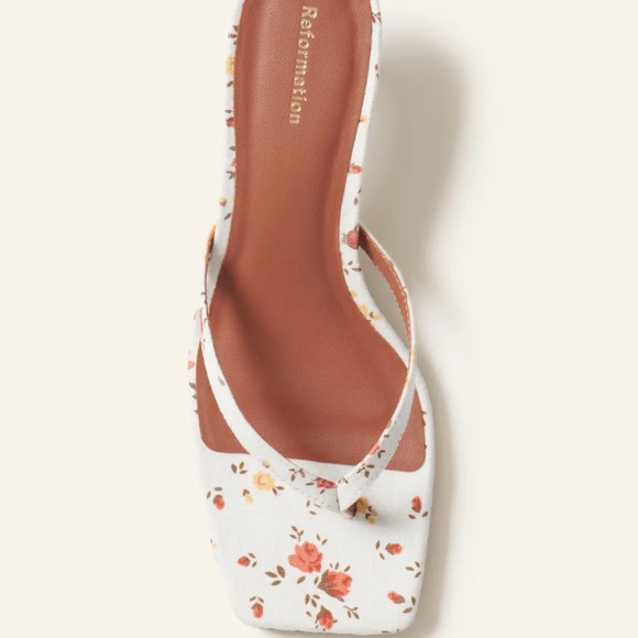 BNIB REFORMATION KITTEN HEEL THONG SANDAL - Picture 3 of 6